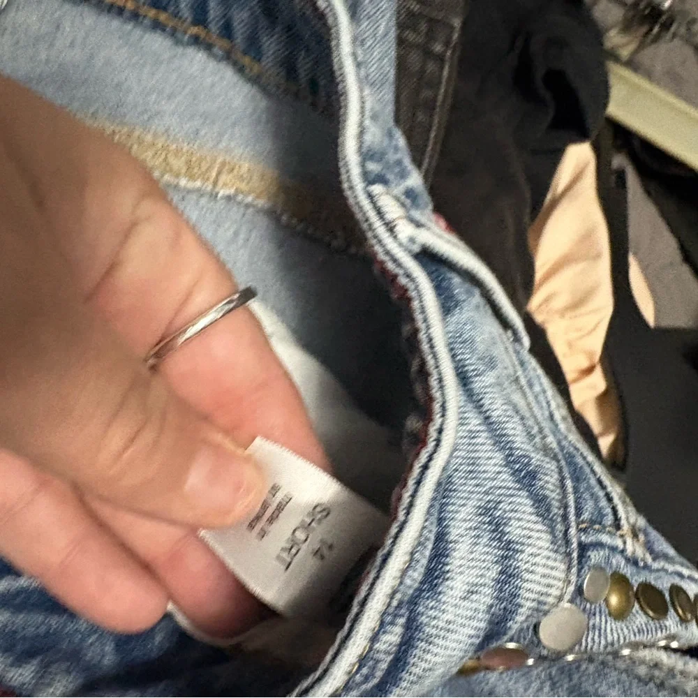 Maurices Light Blue Distressed Boyfriend Jeans with Studded Detail - Picture 6 of 6